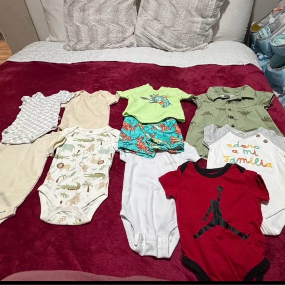 Baby boy 0-3 months clothing